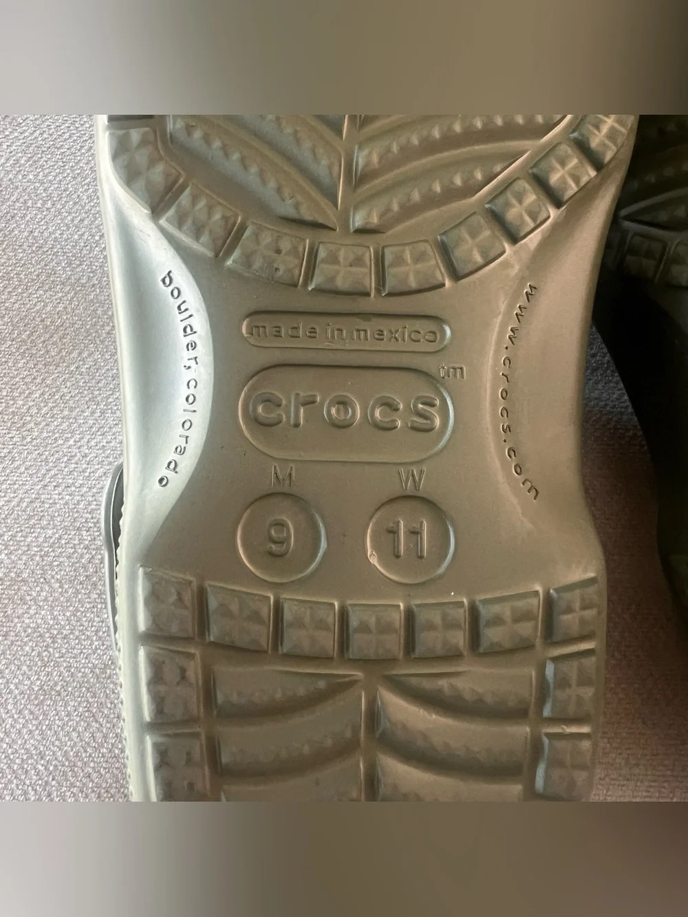 Crocs Baya Clogs Army Green Unisex Men’s 9 Women’s 11 Comfort Summer Sandals